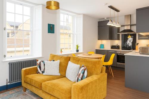 Dream Stays Bath - Beau Street Apartments, Bath (photo 2)