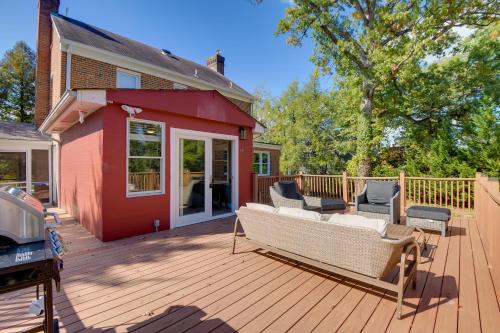 Walk to Metro Station! Cheverly Apt 8 Mi to DC in Cheverly (MD)
