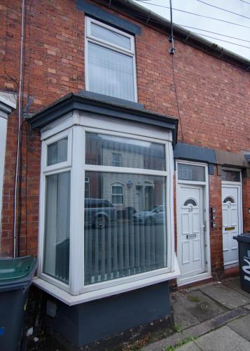 酒店外观, Modern 3-Bed House - Stoke on Trent in 哈茨希尔
