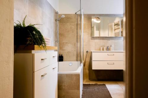 City Center Boutique Apartments - Schlossberg View - Free Parking in Graz, Österreich