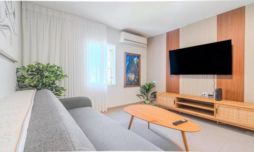 דירת הפרימיום - 5 דקות נסיעה מהים in 艾殊科隆