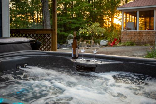 Chalet Memphrémagog Ski Spa, Étang (Chalet Memphremagog Ski Spa, Etang) in Mansonville (QC)