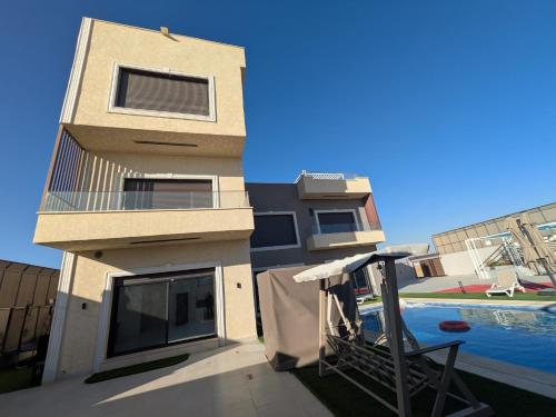Unterkunft von außen, Noorhan Private Luxury Layover Villa - 10 Minutes to Airport in Al Qastal