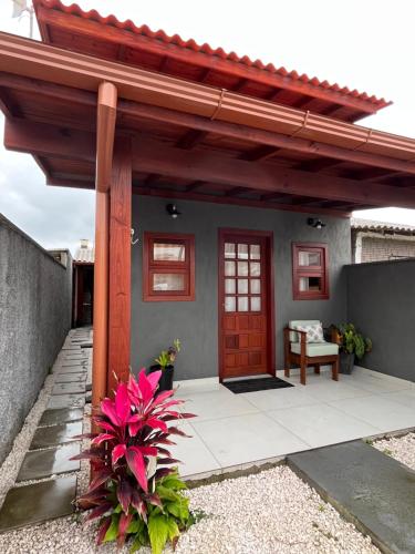 Chale aconchegante da ilha in São João do Rio Vermelho