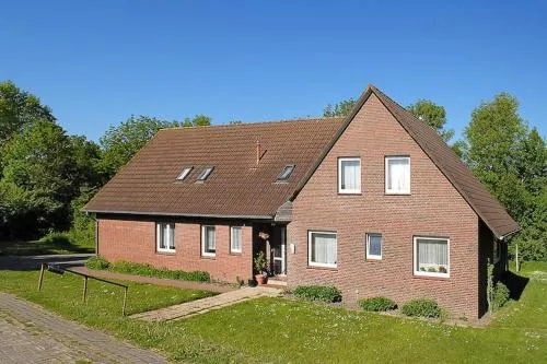Geräumige Ferienwohnung mit Terrasse in Bensersiel in Bensersiel, Deutschland