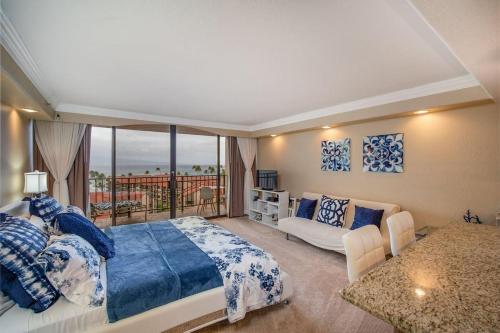 Kaanapali Shores 942 · KS 942 Spacious Top Floor Studio w Ocean image