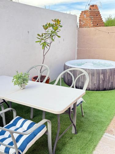 Casa con Jacuzzi cerca de Distrito 1