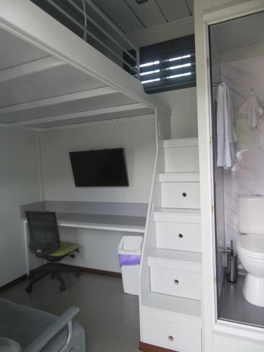 Latrobe Mersey River Cabin and Caravan Park in Devonport