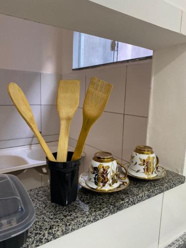 ห้องครัว, Apartamento Rubra- Rústico, Moderno e Home Office (Apartamento Rubra- Rustico, Moderno e Home Office) in ซานโตอันตานีโอ เด เจซูส