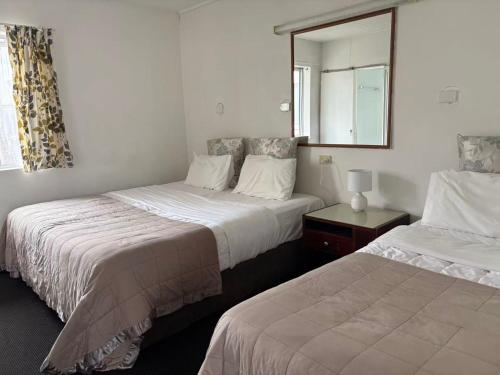 Achilles Motel - image 5