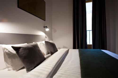 Centric Gracia Apartments - image 10