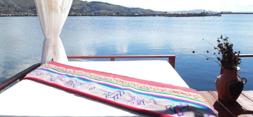 المنطقة المحيطة, Sol del Titikaka Lodge in Uros Islands