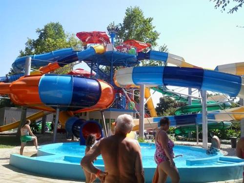 Dotări, Gyongyvirag Udulo – Mario Apartman in Harkany