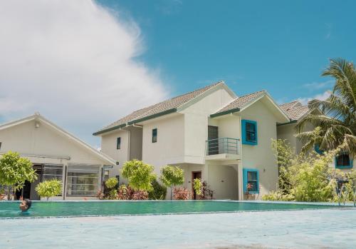 Longbeach Laamu in Laamu Atoll