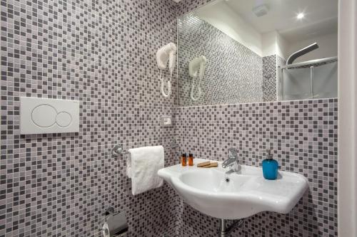 Frattina Grand Suite Guesthouse, Roma (foto 10)