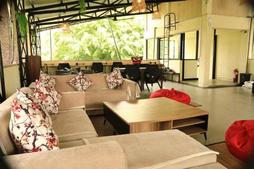共用Lounge/電視區, JJ's Hostel Mirissa in 米利沙