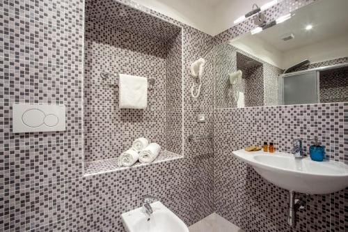 Frattina Grand Suite Guesthouse, Roma (foto 8)