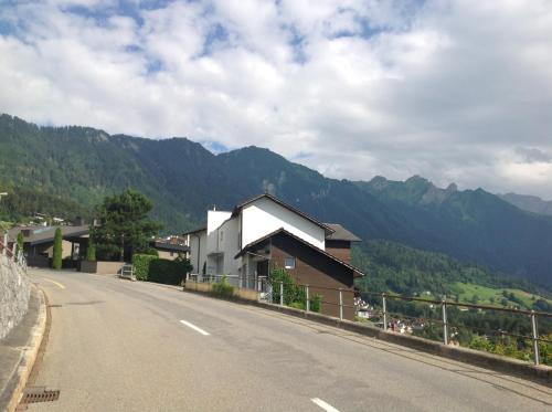 入口, Bijou in 特里森貝格