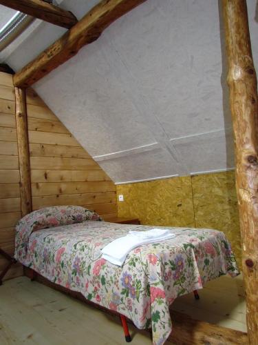 1 twin bed