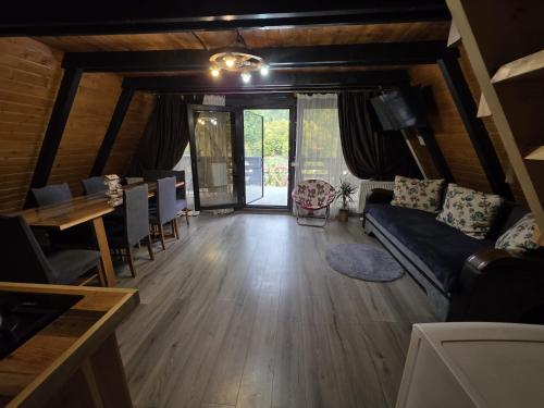 Cabana Sofia in Vâltori