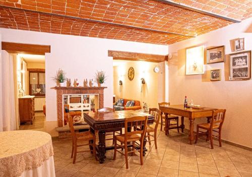 Krogs/atpūtas telpa, B&B Lanterna delle Fate in Azzano d' Asti