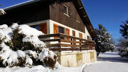 Chalet Mouthe 6 personnes in Brey-et-Maison-du-Bois