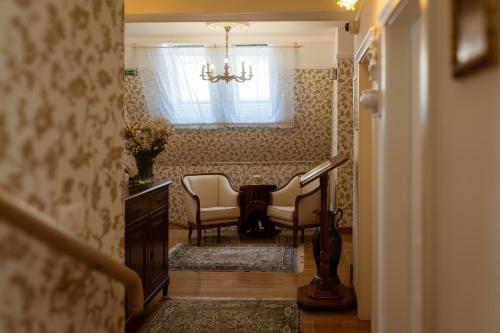 Allegro Hotel - image 5