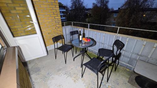 Létesítmények, Bright 3-Bedroom Apartment with Balcony in Tuve