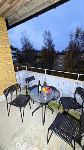Létesítmények, Bright 3-Bedroom Apartment with Balcony in Tuve
