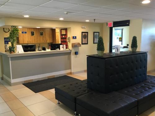 Days Inn by Wyndham Leominster/Fitchburg Area - image 2
