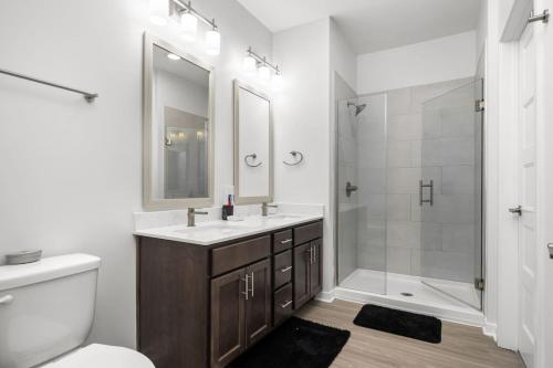 Affordable 2-Bedroom Fishers Pool View - image 9