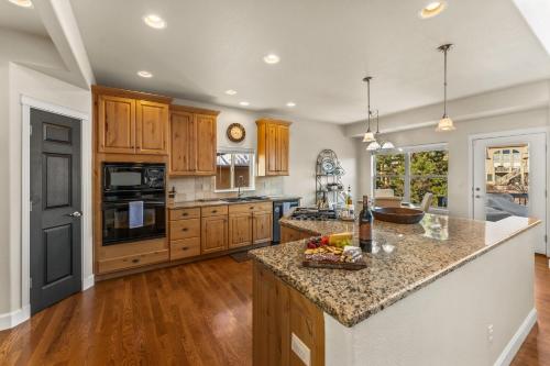 1144 Equinox in Northgate