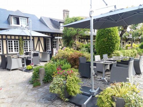 Зручності, Hotel de La Croix d'Or in Avranches