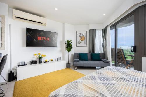 Dominiks Stylish Resort Gem Ocean View Pool Queen Bed at Tambuli 8 Floor Fast Wifi