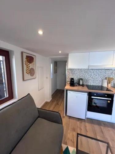 Soh Rent Appartement Schiltigheim proche Strasbourg terrasse -Tv in 希爾蒂蓋姆