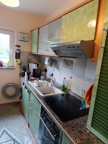 Weltoffenes privates Gästezimmer bei LGBTQ freundlichen Gastgeber der mit in der Wohnung lebt (Weltoffenes privates Gastezimmer bei LGBTQ freundlichen Gastgeber der mit in der Wohnung lebt) in Wedding