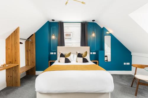 The Adelphi Aparthotel