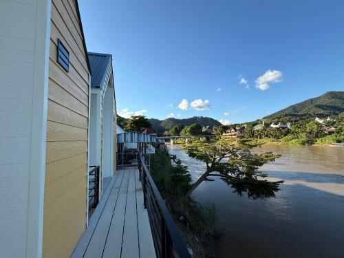 ณิชาวิลล่า ริเวอร์ฟร้อนท์ บ้านท่าตอน Nicha Villa Riverfront BanThaton in แม่อาย