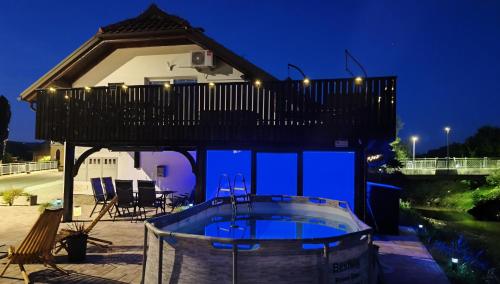 Apartma Ariana in Loce