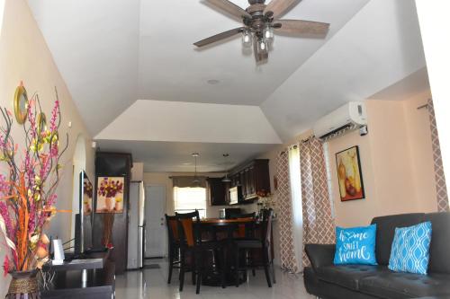 Jevico's Cozy Villa in Priory