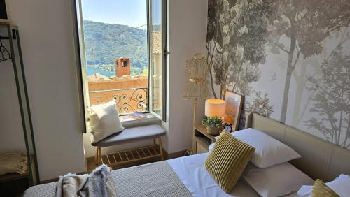 Finestra su Lago in เก็นซาโนดิโรมา