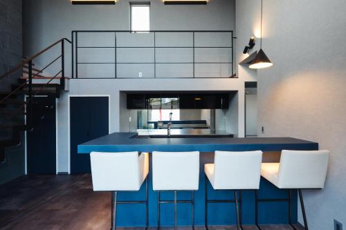 リトルバーズホステル