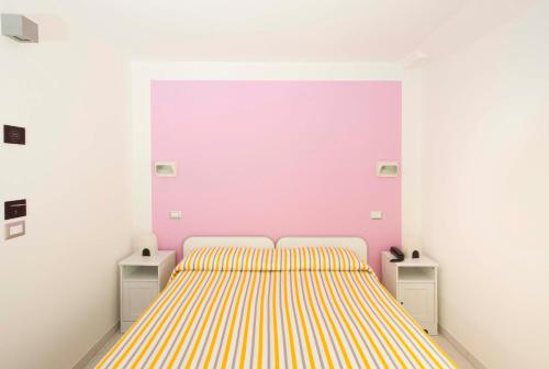 Hotel La Maestra – Grottammare, MO