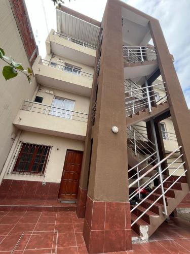 숙소 외관, Monoambiente Temporal Salta Capital in 헤네랄 알바라도