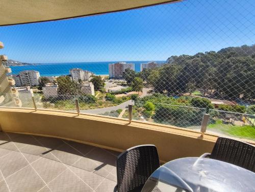 Depto para 5 con vista al mar, bosque y piscina