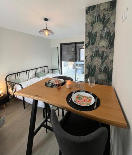 Charming studio with private garden - Location saisonnière - Saint-André-de-Cubzac