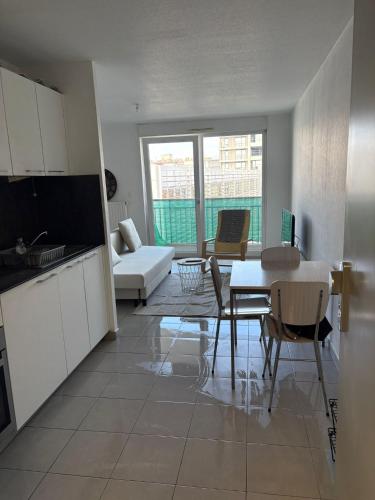Appartement Proche Du Tram Et Du Stade - Strasbourg