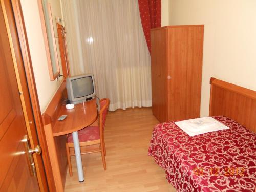 1 twin bed