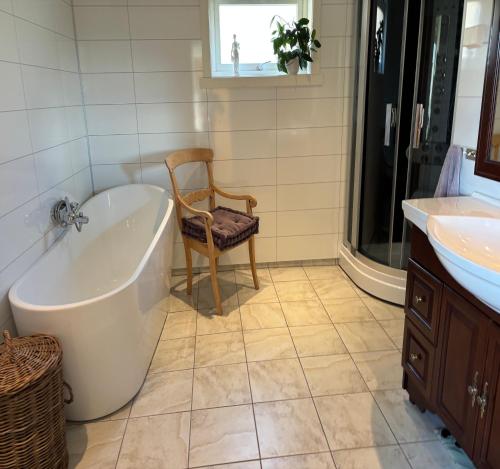 ห้องน้ำ, Jåstad Gjestetun (Jastad Gjestetun) in ลอฟทุส