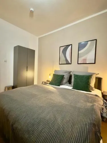 Stylish City Apartment mit Beamer & Balkon Zentral in Hagen, Deutschland